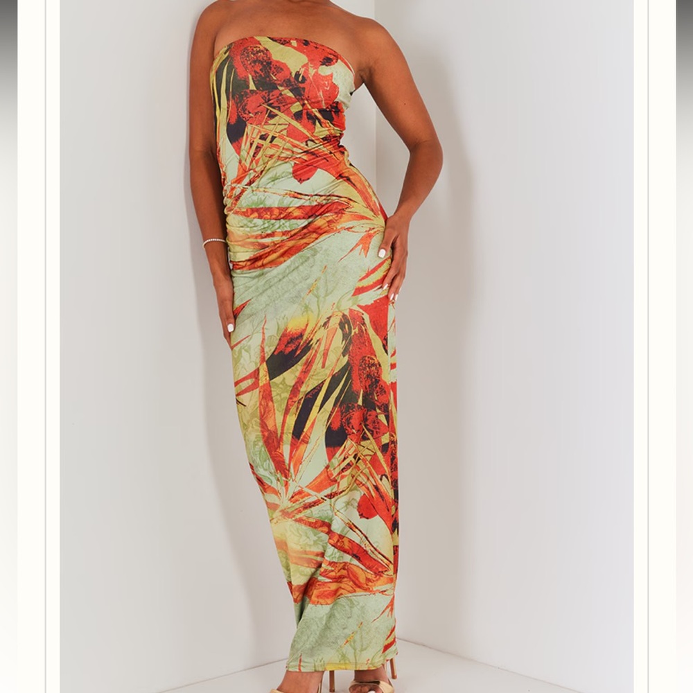 PrettyLittleThing Strapless Tropical Print Maxi Dress
